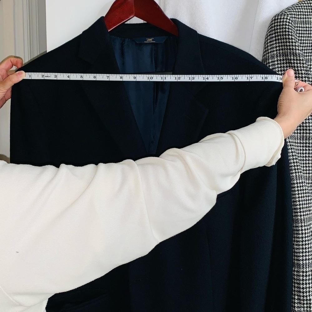 Brooks Brothers 100% Cashmere Sport Coat. - Picture 15 of 16